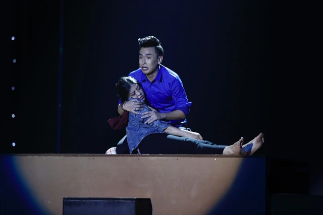 Cô nàng trăm ký Ngọc Hoa đăng quang quán quân Học viện danh hài - Ảnh 4.