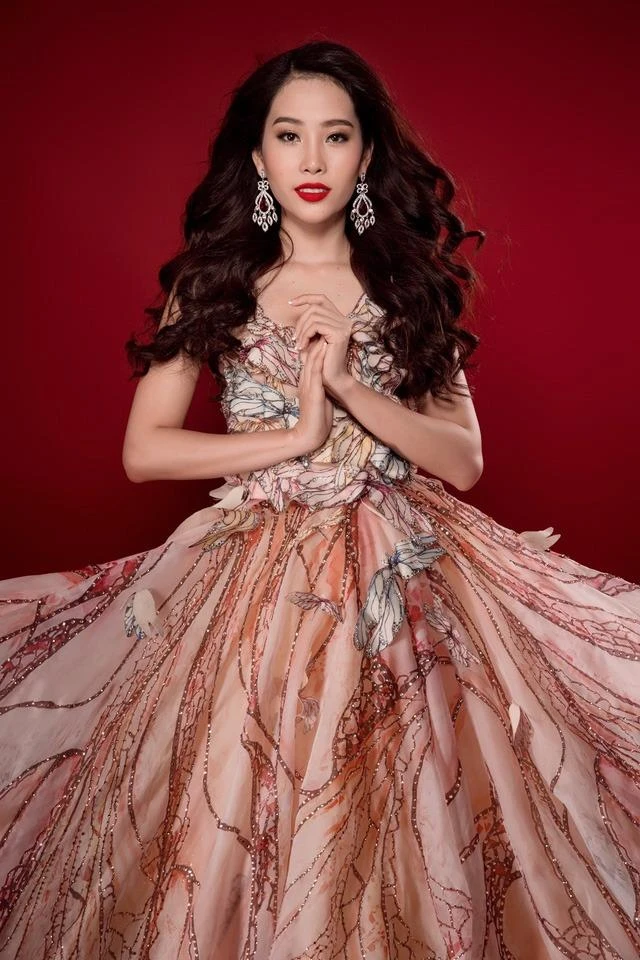 Bản thân Nam Em cũng được đào tạo trường lớp bài bản về thanh nhạc, từng ra sản phẩm âm nhạc và nhận được sự động viên rất lớn từ khán giả nên Nam Em rất tự tin với phần thi này của mình. Ảnh DÂN TRÍ.