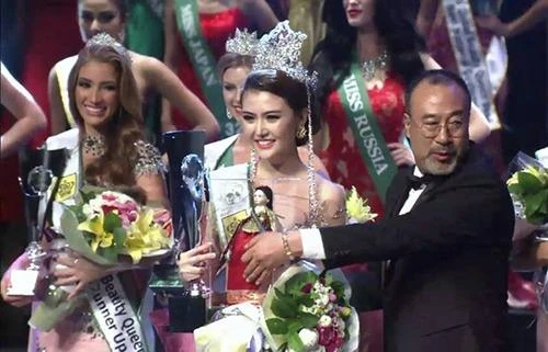 Ngọc Duyên đã mang vinh quang về cho nhan sắc Việt Nam trên đấu trường nhan sắc quốc tế đêm 24-10. Ảnh VNE