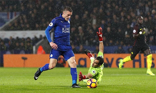 vardy-lap-hattrick-leicester-danh-bai-man-city-2