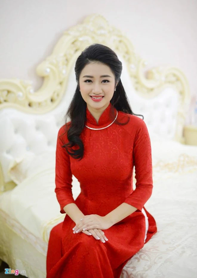 Dai gia tang Rolls-Royce Ghost cho Thu Ngan trong dam hoi hinh anh 6