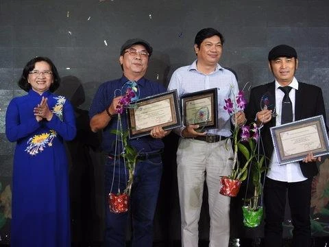 Bộ phim Thủy Cơ (Đạo diễn Đỗ Phú Hải, kịch bản Lại Văn Long) nhận giải "Phim truyện truyền hình xuất sắc". Ảnh: CAO