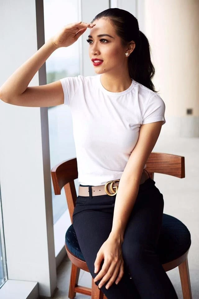 Một số hình ảnh của Lệ Hằng vừa được đăng tải trên Facebook của Hoa hậu Hoàn vũ và thu hút hơn 10.000 lượt like. 