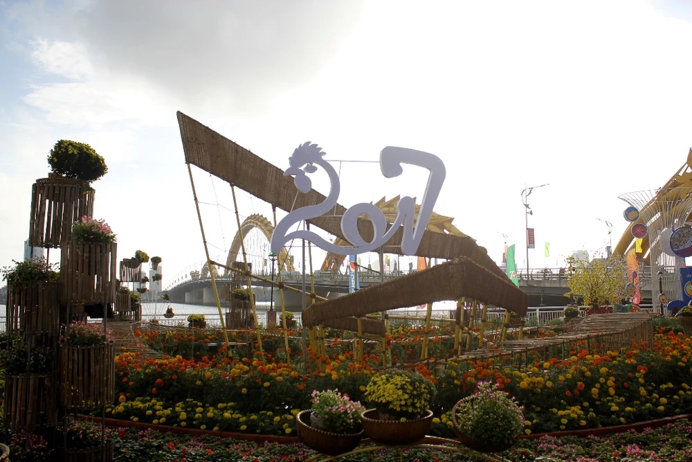 Đà Nẵng rực rỡ sẵn sàng đón xuân ảnh 4