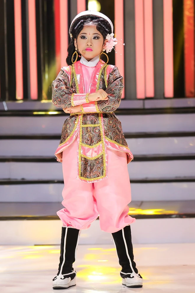 Thụy Bình đoạt quán quân Gương mặt thân quen nhí 2017 ảnh 6