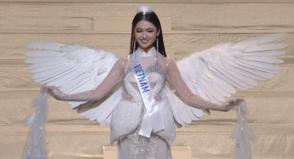 Ngắm Thùy Dung mặc bikini chung kết Hoa hậu Quốc tế ảnh 6