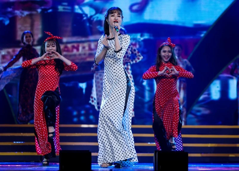 Trường Giang nhận cú đúp Mai Vàng 2017 ảnh 4