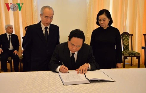 truc tiep le vieng nguyen thu tuong phan van khai hinh 4