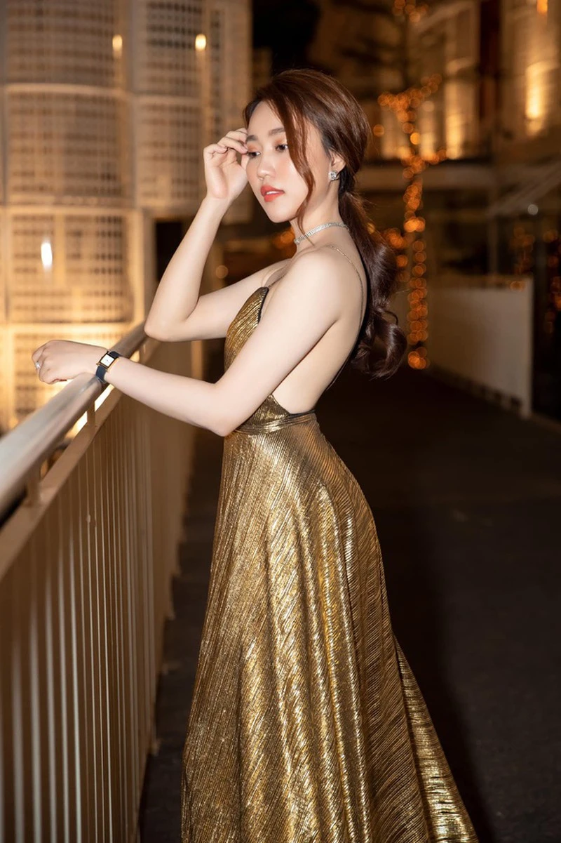 Diễn viên Hồng Loan hẹn hò với Tiến Linh là ai? - ảnh 10