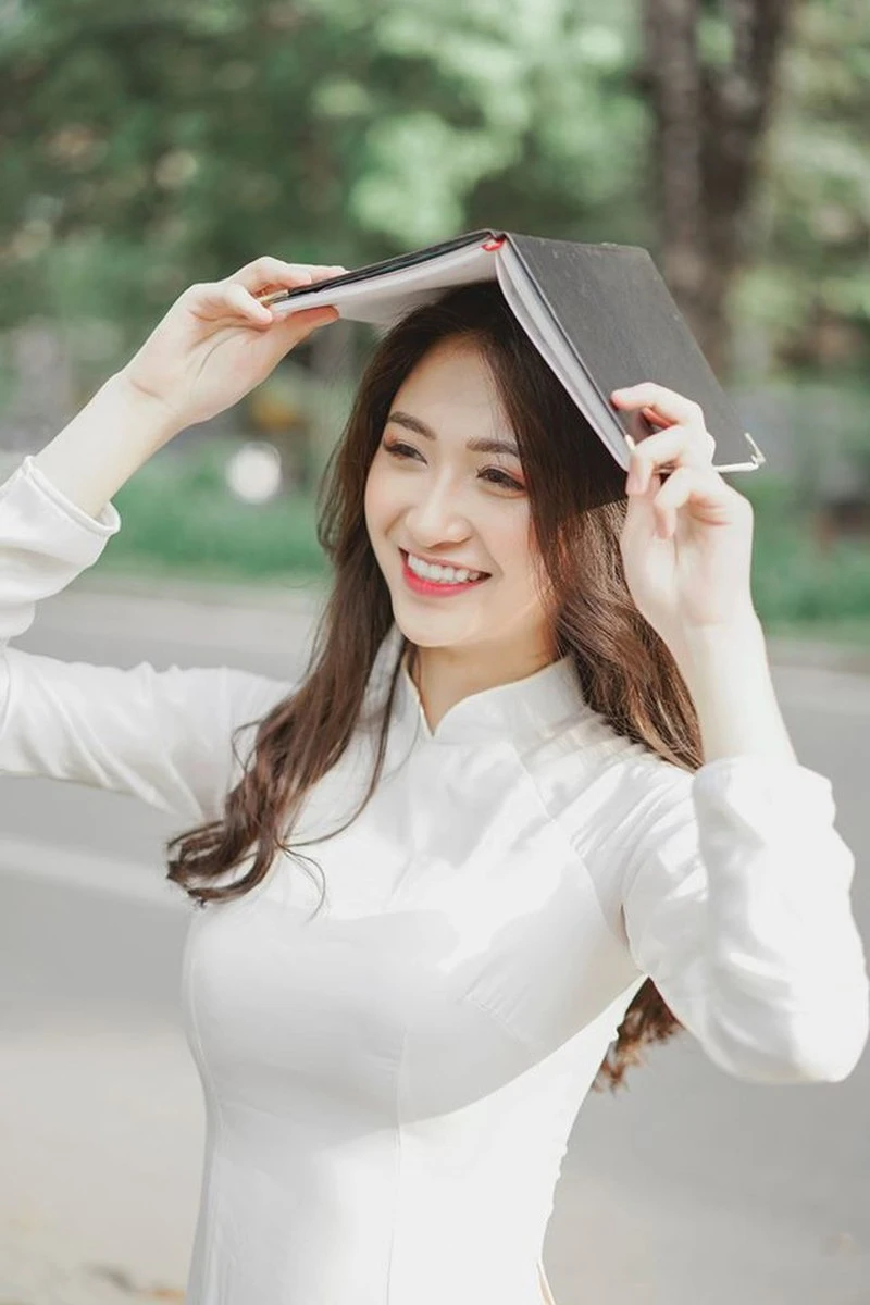 Ngắm hình ảnh diễn viên Vũ Anh Thư thi Hoa hậu Việt Nam - ảnh 1