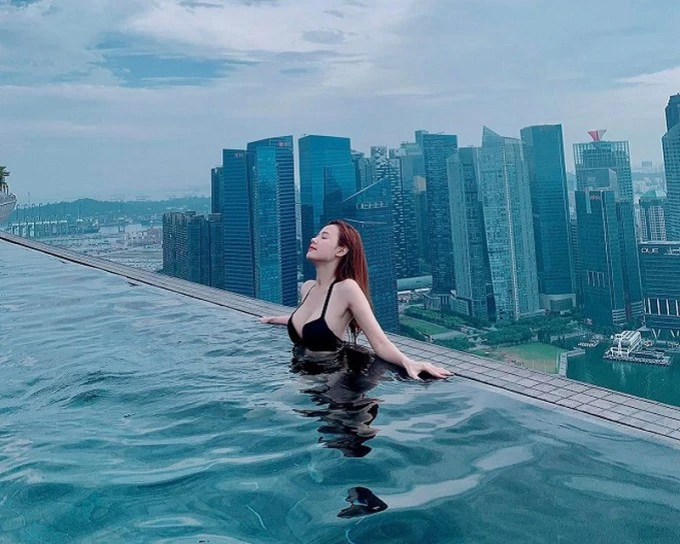 Midu khoe dáng bikini gợi cảm nhân ngày 8-3 ảnh 12