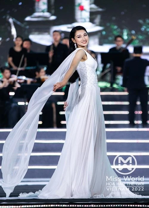 Ngắm Phương Linh - Người đẹp Du lịch vào thẳng top 20 Miss World Vietnam 2022 ảnh 11