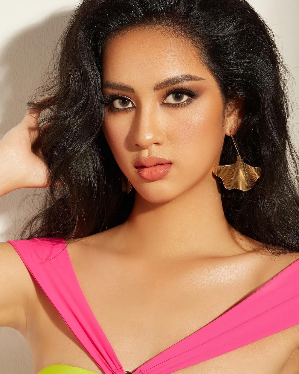 Tường Vy hiện là sinh viên Đại học Nam Cần Thơ, chuyên ngành Quản trị Du lịch.