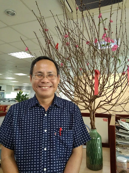 Cành đào phương Bắc gửi vào Nam