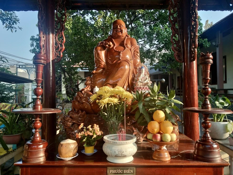 Rằm tháng Giêng Phật giáo gọi lễ Thượng nguyên cầu thiên quan giáng phúc. Ảnh: GIÁP NGUYỄN