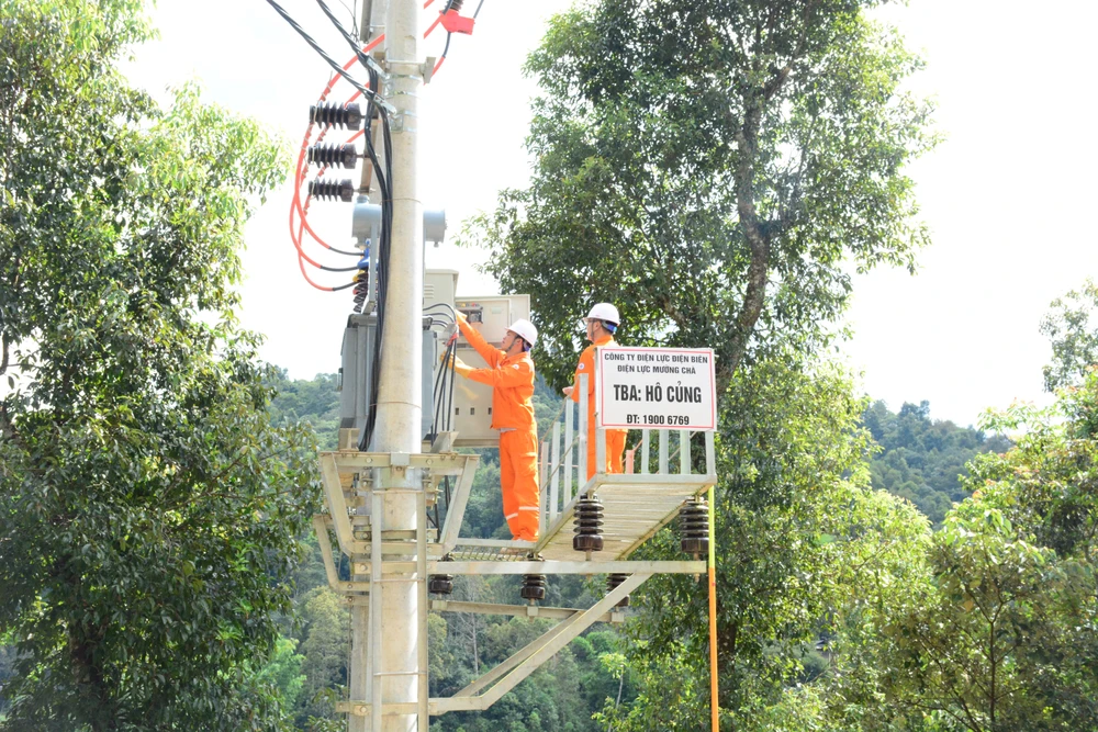 EVNNPC hiện tại đang quản lý hơn 90.000 trạm biến áp và hơn 100.000 MBA.