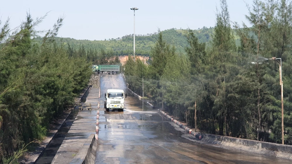 TKV đang triển khai đồng bộ các giải pháp sản xuất xanh sạch hơn, đáp ứng tiêu chí “Sáng - Xanh - Sạch”.jpg