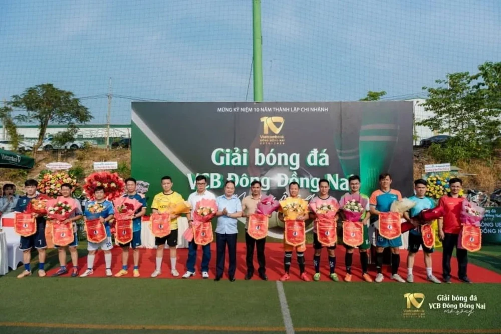 Vietcombank Đông Đồng Nai tổ chức giải bóng đá chào mừng kỷ niệm 10 năm thành lập.jpeg