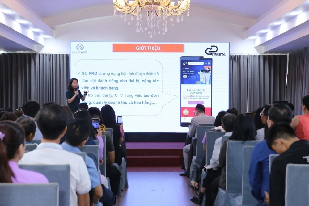 Hình ảnh GĐVH GC PRO SHOP - Bà Lê Hồng Quyên chia sẻ giải pháp công nghệ, APP quản lý bán hàng GC PRO.jpg