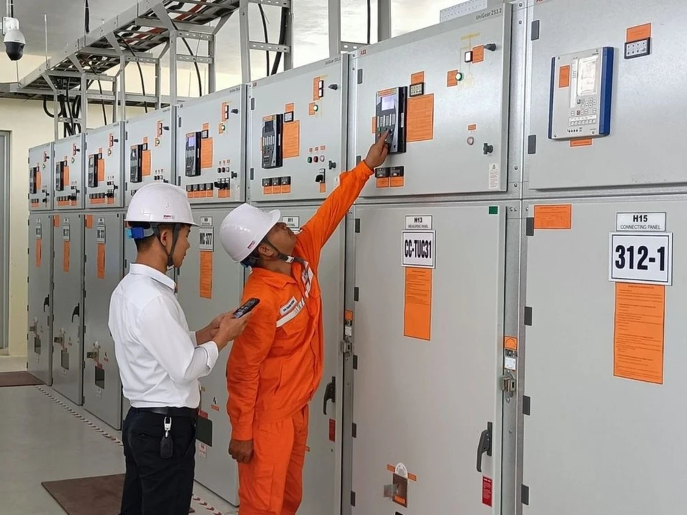 EVNNPC đẩy nhanh dự án 110kv cung ứng điện mùa nắng nóng.jpg