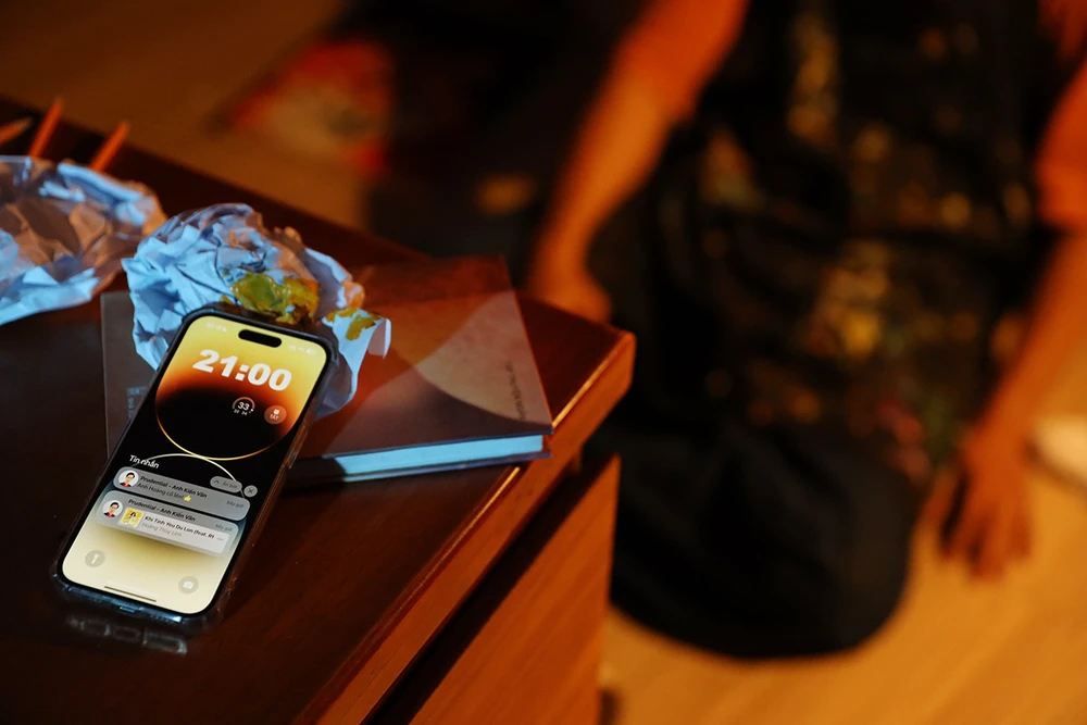 Dường như 'người quen bỗng trở thành người lạ' khi bắt đầu làm công việc tư vấn viên bảo hiểm.jpg