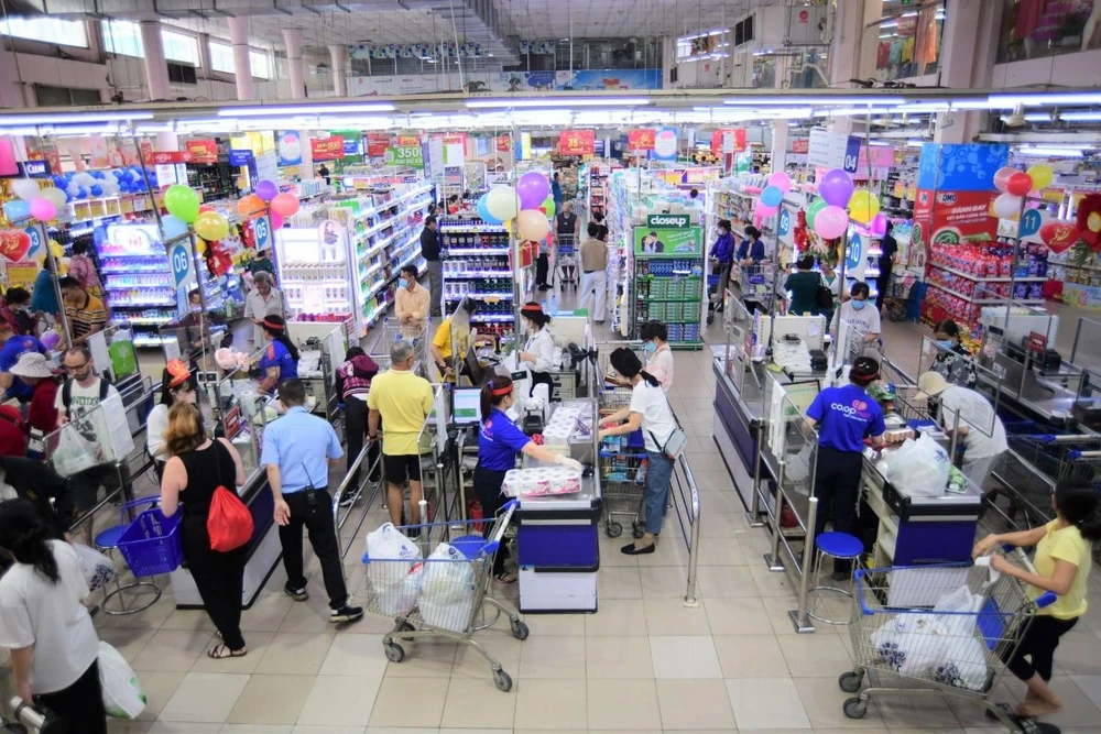 Sức mua tăng mạnh ngay những ngày đầu tiên của chương trình sinh nhật 35 năm.jpg