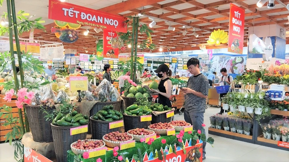 Co.op, Co.opXtra tăng nguồn cung khuyến mãi bánh tro, cơm rượu…mừng tết Đoan Ngọ.jpg