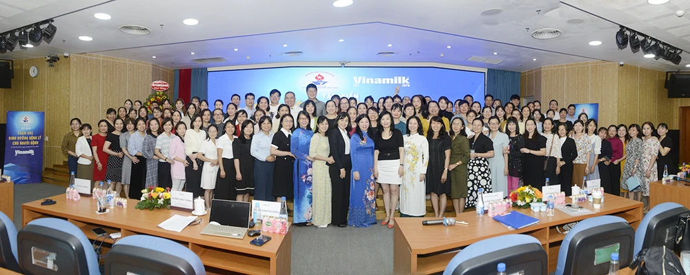 Vinamilk cùng đội ngũ điều dưỡng nâng cao hiệu quả chăm sóc sức khỏe cộng đồng.png