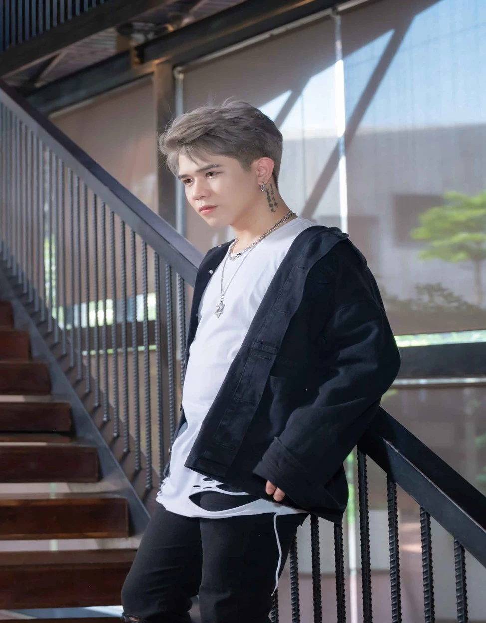 Leo G - Con đường bước lên sân khấu chuyên nghiệp của chàng trai Hoà Bình.jpg