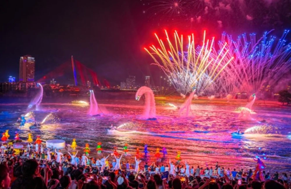 Đà Nẵng và loạt trải nghiệm đêm hấp dẫn đến bất ngờ.jpg