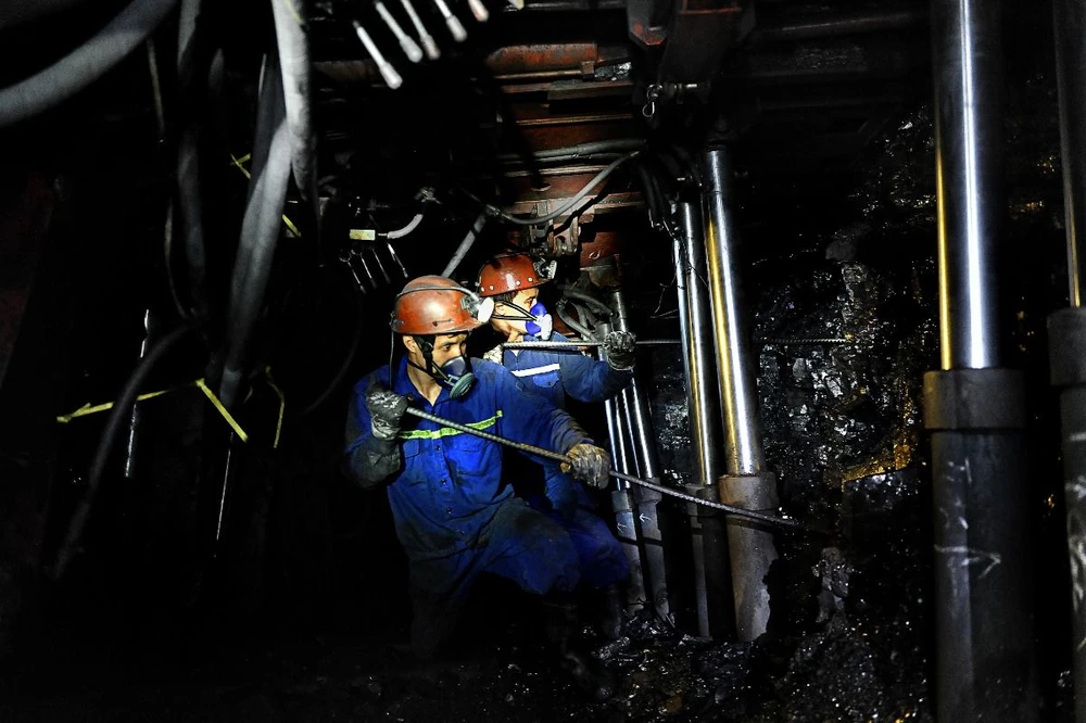 Bức tranh tài chính của TKV 6 tháng đầu năm 2024.jpg