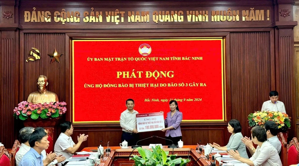 agribank-chung-suc-cung-cac-dia-phuong-va-nguoi-dan-khac-phuc-hau-qua-cua-con-bao-so-3-2.jpg