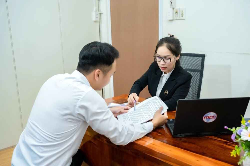 Hành trình khởi nghiệp trung tâm ngoại ngữ: Từ khó khăn đến thành công.jpg