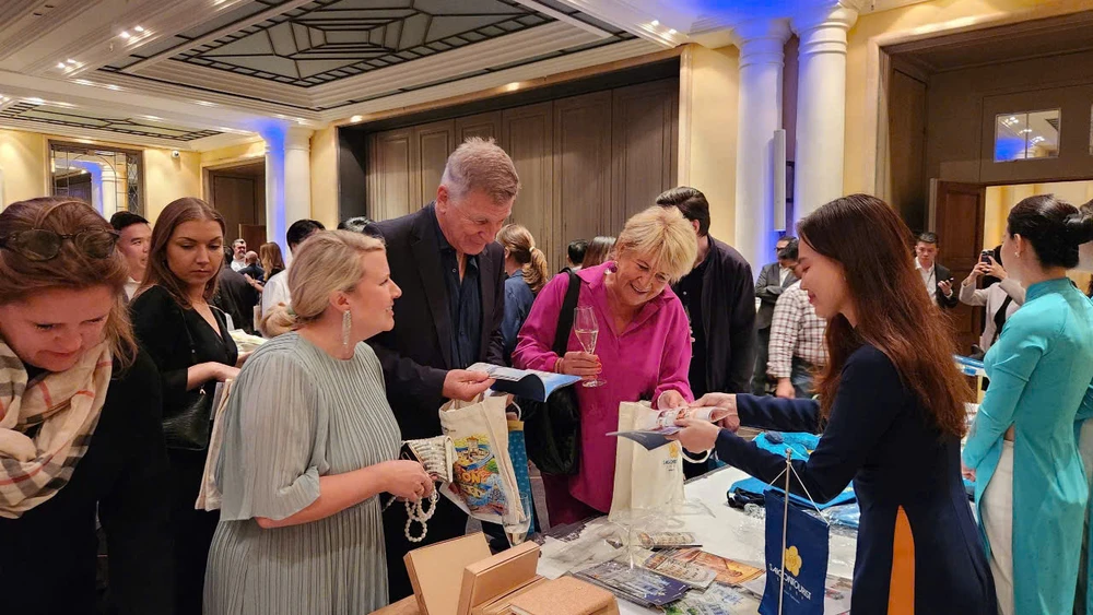 Saigontourist Group, Vietnam Airlines tiên phong kết nối Việt Nam đến thị trường châu Âu.jpg