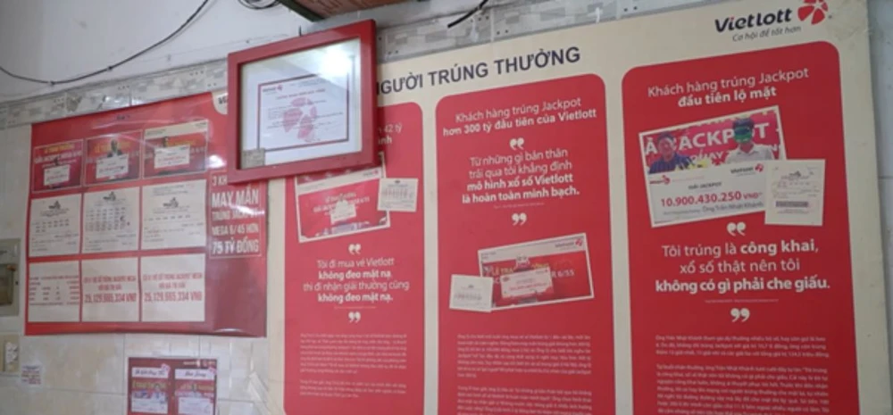 Cô gái Bình Dương mát tay bán tấm vé Vietlott trúng Jackpot hơn 100 tỷ đồng.png