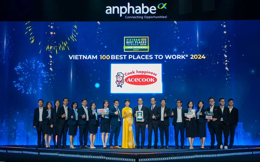 Acecook được vinh danh Top 5 ngành hàng FMCG – nơi làm việc tốt nhất Việt Nam.JPG
