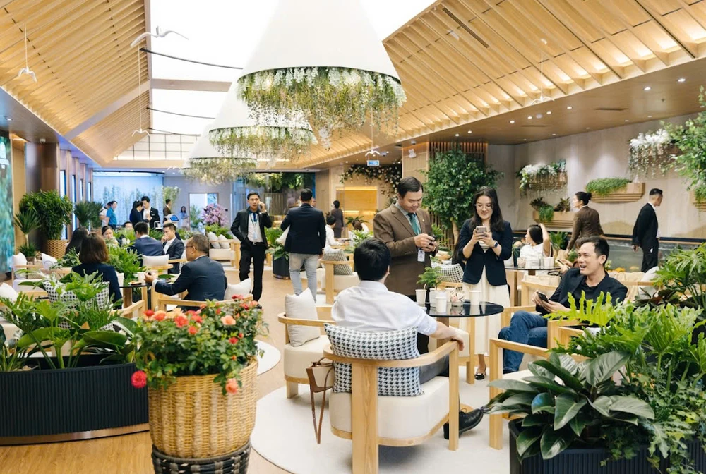 Phú Long khai trương Trung tâm kinh doanh Phu Long Pavilion và nhà mẫu Essensia Sky.jpg