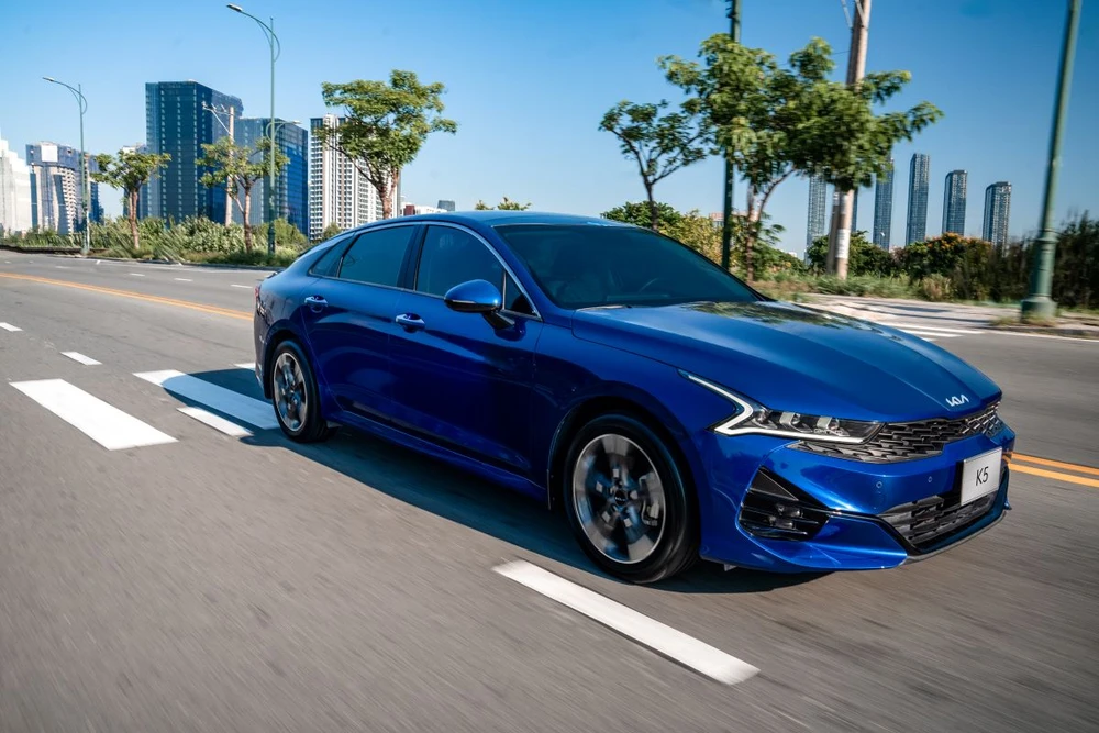 Kia K5 và Kia Sorento ưu đãi đặc biệt gần nửa tỷ đồng.jpg
