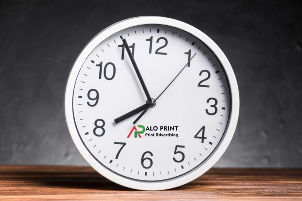 in-logo-dong-ho-treo-tuong-chat-luong-gia-tot-tai-aloprint-2.jpg