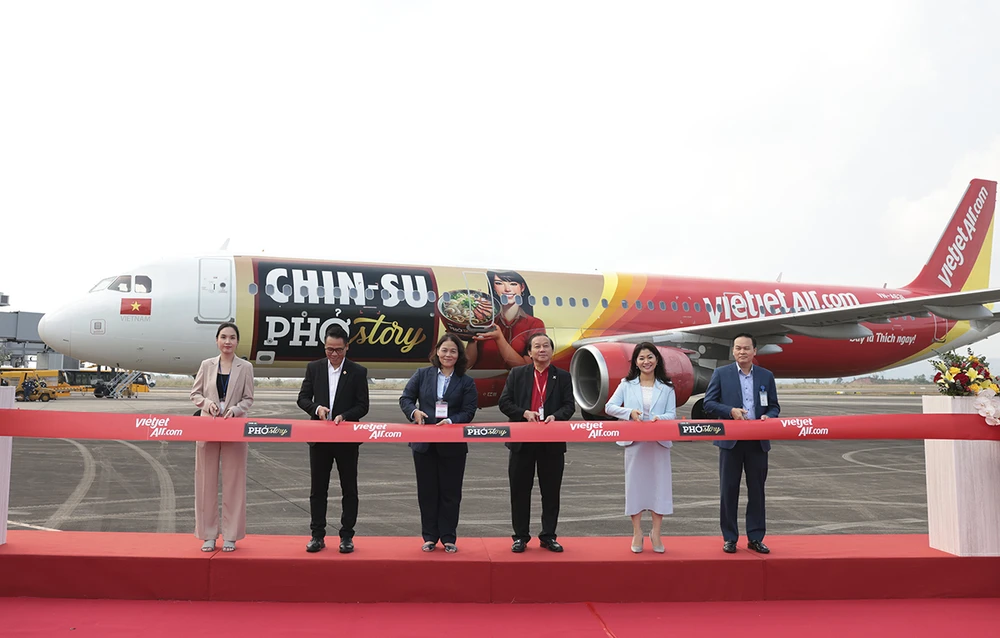 vietjet-va-masan-consumer-hop-tac-dua-pho-truyen-thong-len-cac-chuyen-bay-6.jpg