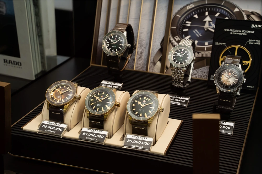 Chuỗi cửa hàng đồng hồ hiệu cao cấp: Đồng Hồ Hải Triều.png