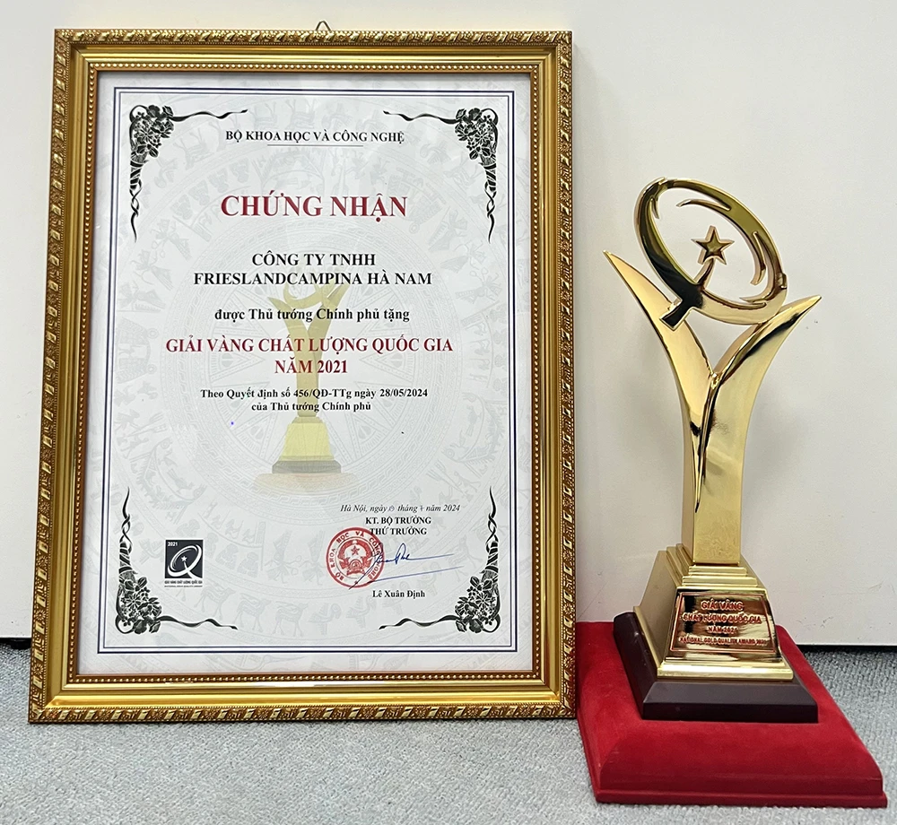 Doanh nghiệp sữa Cô Gái Hà Lan nhận Giải Vàng Chất lượng Quốc gia.jpg