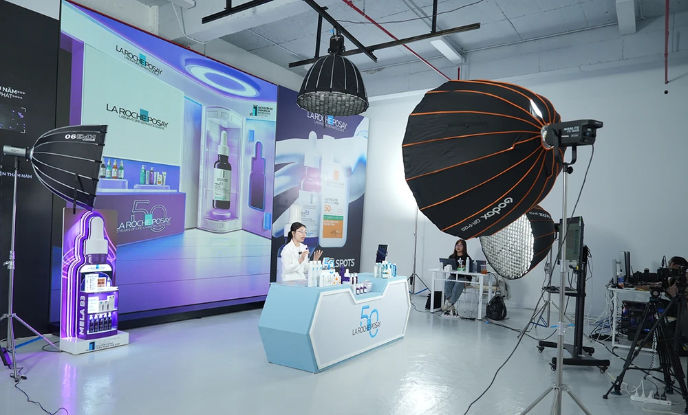 L'Oréal khai trương ‘nhà máy livestream’ hiện đại đầu tiên tại Việt Nam.JPG