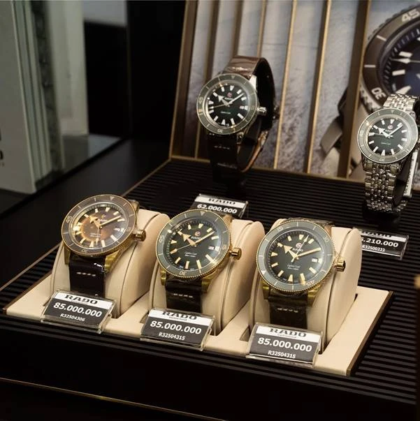 Giá bán được đồng nhất giữa hãng - website - cửa hàng Hải Triều.