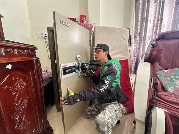 Người dân ưa chuộng dịch vụ sửa két sắt tận nơi tại TP.HCM, Hà Nội