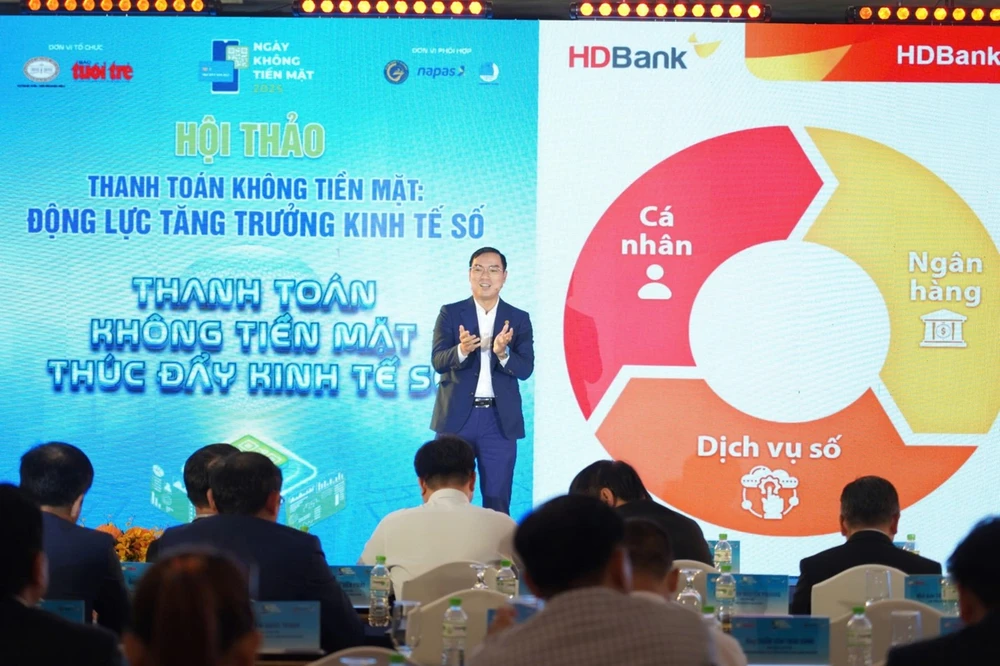 hdbank-thuc-day-tai-chinh-tron-doi-bang-he-sinh-thai-tai-chinh-so-toan-dien-2.jpg