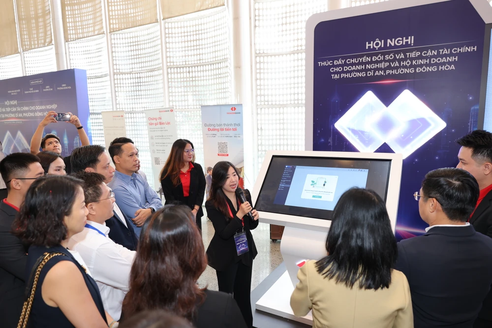 techcombank-thuc-day-chuyen-doi-so-va-tiep-can-tai-chinh-cho-doanh-nghiep-va-hkd-tai-tp-hcm-2.JPG