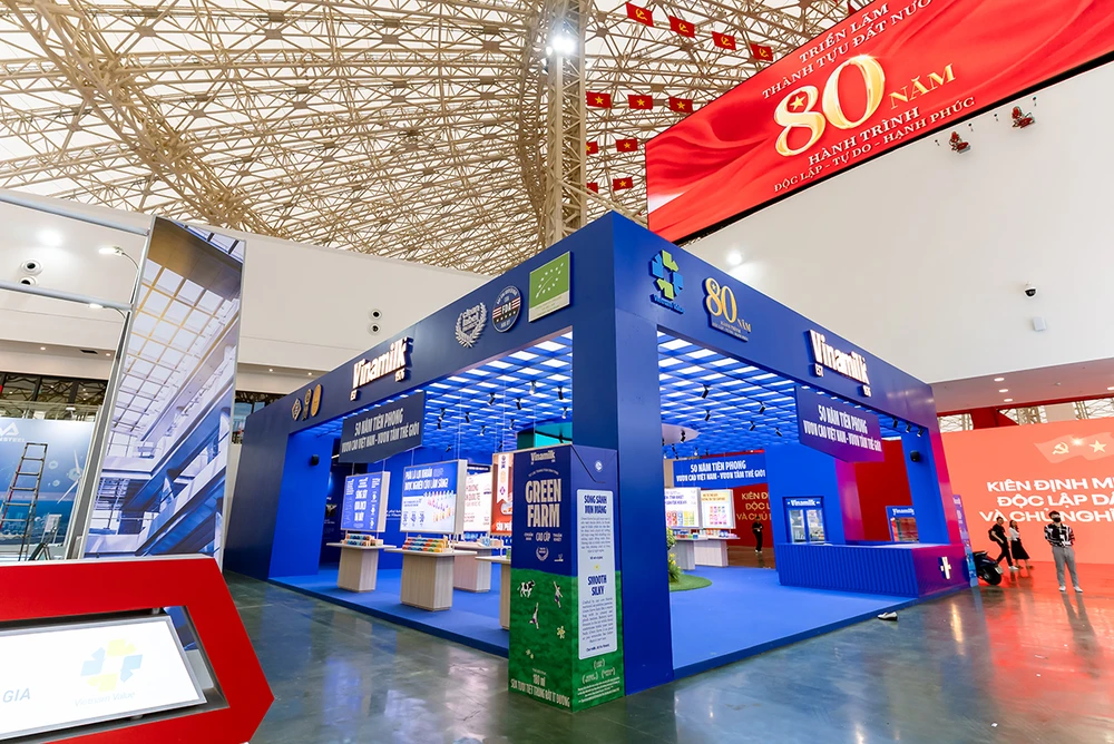 Vinamilk góp mặt tại Triển lãm thành tựu Đất nước dịp 80 năm Quốc khánh.jpg