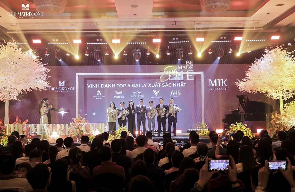 mik-group-tri-an-khach-hang-du-an-the-matrix-one-premium.jpg