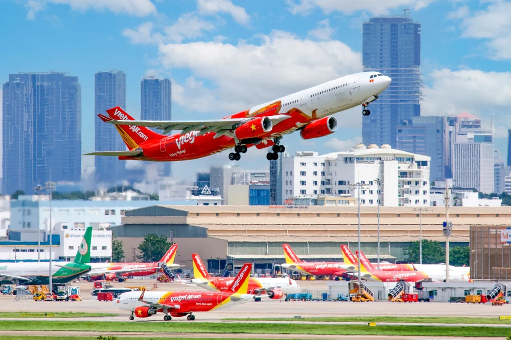 Mừng ngày đôi 10-10, Vietjet tặng triệu vé giảm nửa giá cho tín đồ du lịch.jpg